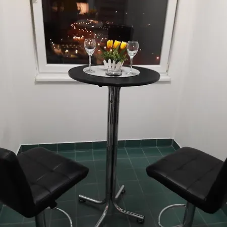 Paradise Apartment *